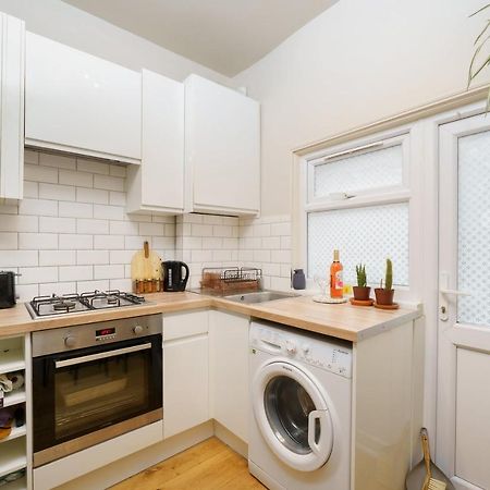 Gorgeous Apartment Wood Green Palmers Green Εξωτερικό φωτογραφία