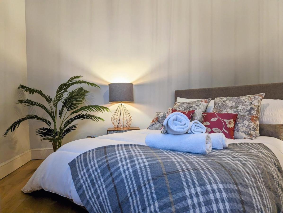 Gorgeous Apartment Wood Green Palmers Green Εξωτερικό φωτογραφία