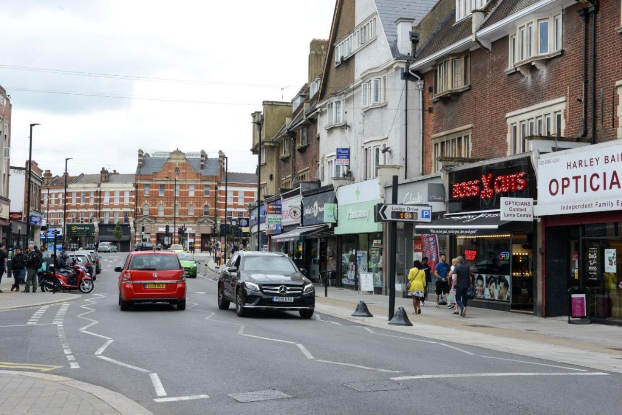 Gorgeous Apartment Wood Green Palmers Green Εξωτερικό φωτογραφία