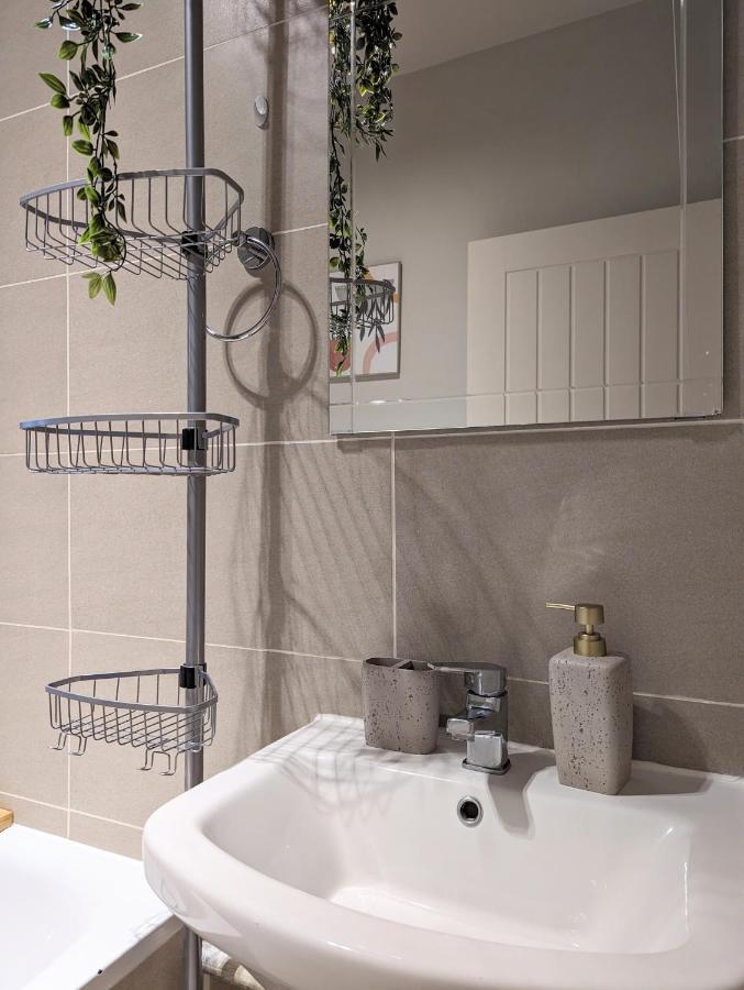Gorgeous Apartment Wood Green Palmers Green Εξωτερικό φωτογραφία